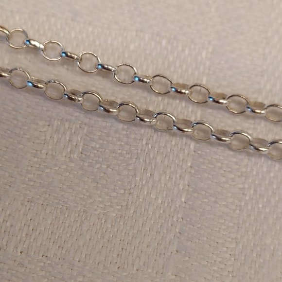 Pierced Sterling Silver Maltese Cross with Smoky topaz center Necklace - Picture 9 of 12